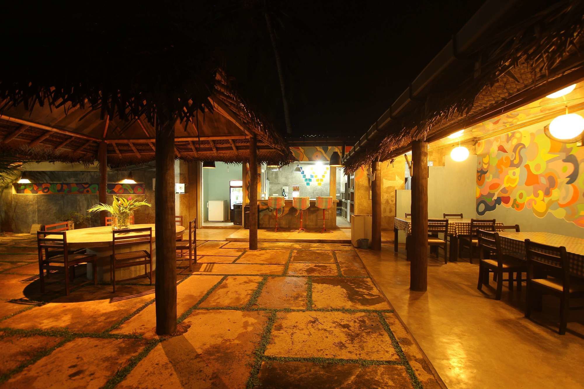 The Caribbean Gate Resort & Cafe Unawatuna Exterior foto
